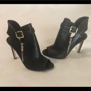 Pee Toe BCBG Generation heels